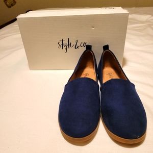 Women's shoes